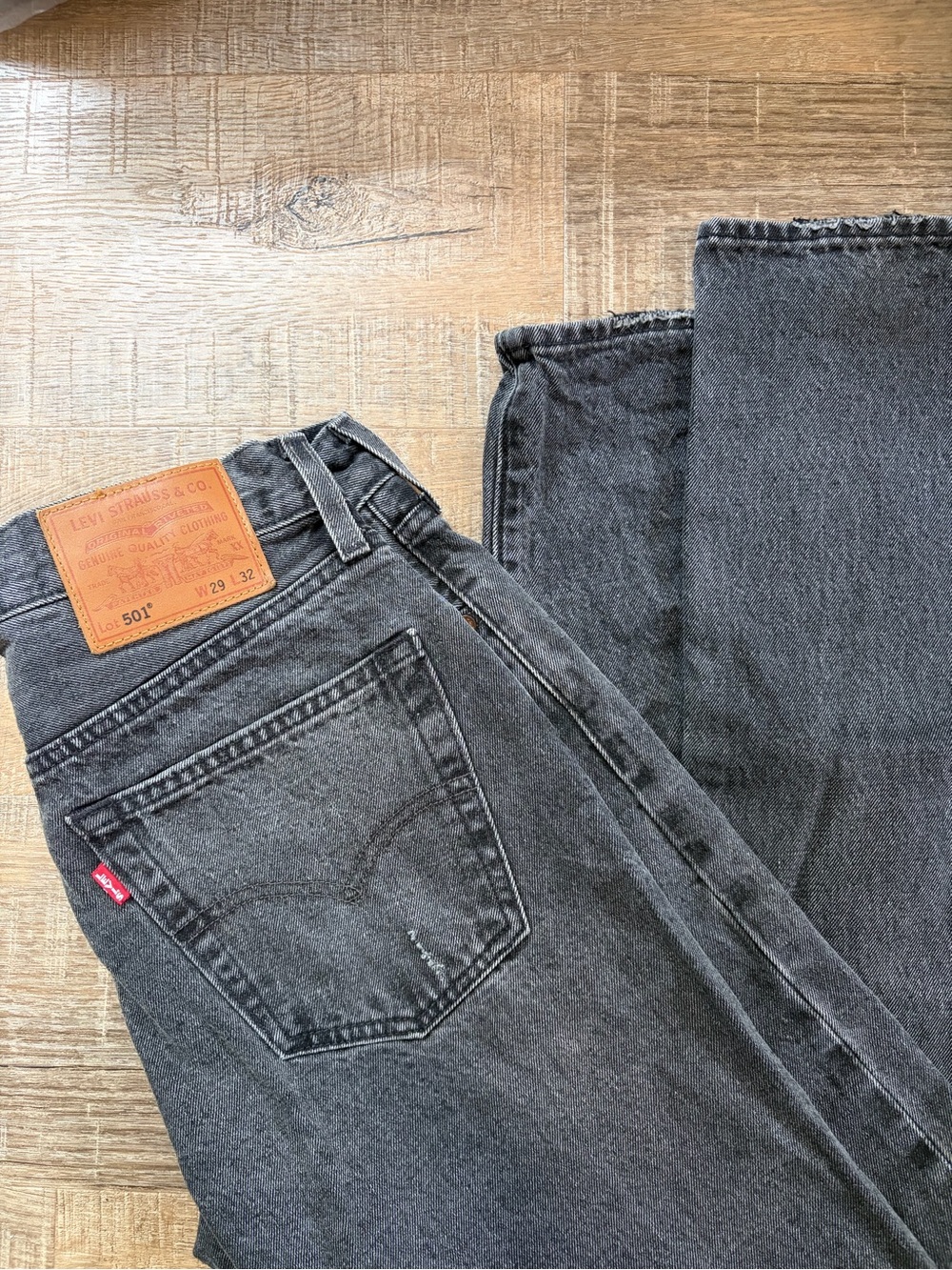 Levi's Women’s Straight Jeans in Faded Black Denim